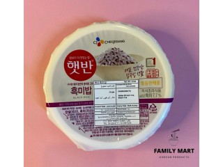 Family mart Korean grocery store