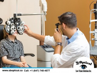 Optometrist in Toronto