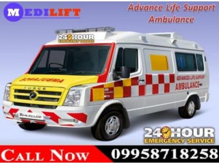 Hire Medilift Road Ambulance Service in Rajendra Nagar, Patna at the Lowest Price