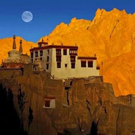 budget-friendly-ladakh-tour-packages-from-manali-by-naturewings-big-3