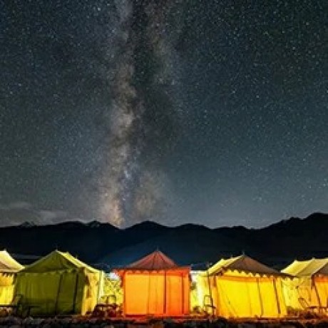 budget-friendly-ladakh-tour-packages-from-manali-by-naturewings-big-1