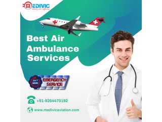 Medivic Aviation Air Ambulance in Varanasi with an Emergency Medical Crew Team