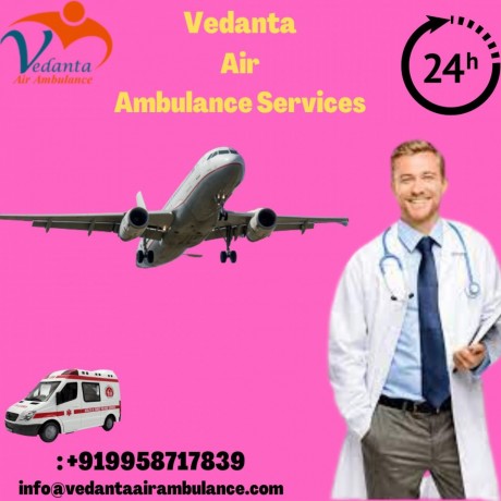 skilled-medical-team-by-air-ambulance-service-in-bokaro-from-vedanta-big-0