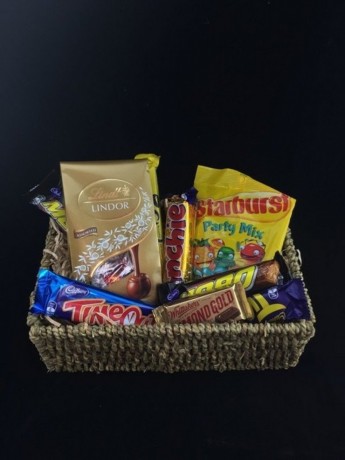 just-chocolate-gift-basket-big-0