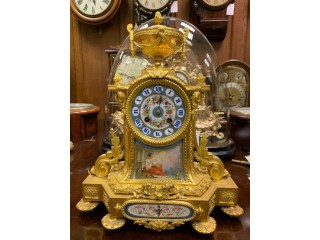 Antique French Mantel Clocks: Discover Classic Timepieces